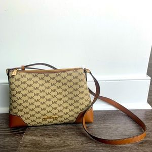 Brand new Michael Cors logo print crossbody